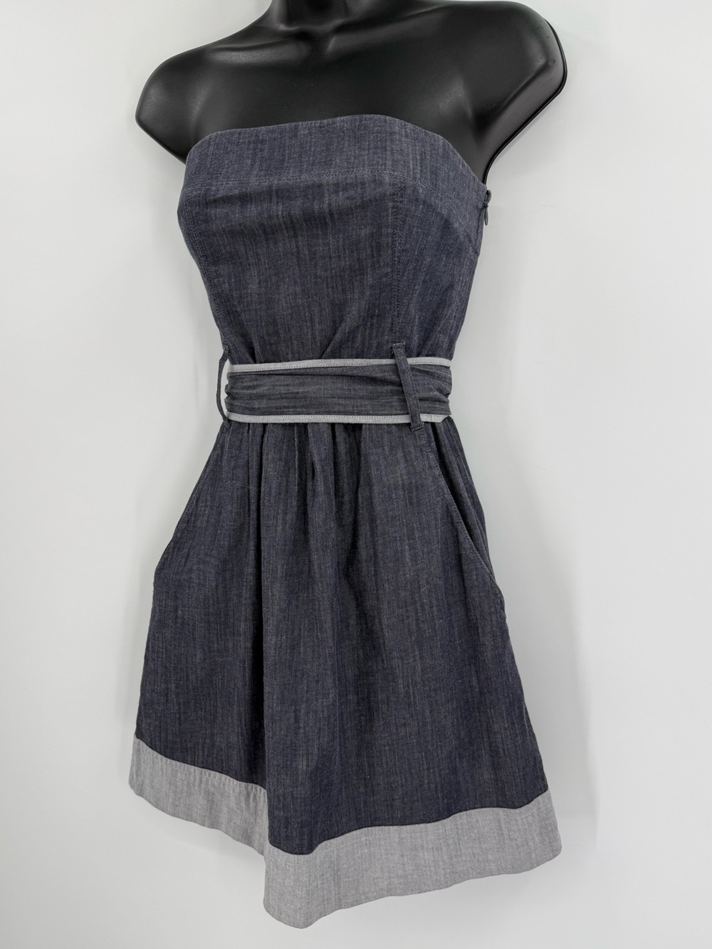Theory Yazia Strapless Chambray Belted Fit and Flare Dress | Blue / Gray | 6